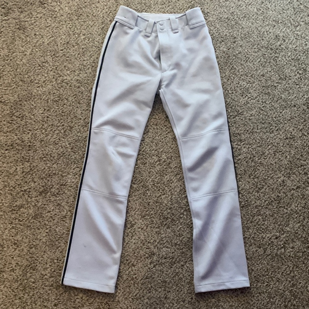 Mizuno Youth XL gray baseball pants with black stripe.